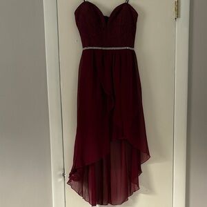 Elegant Burgundy Strapless Dress